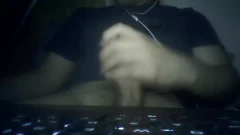 leoonel_95 online show from 04-11-26, 04:06