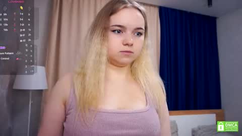 Hello everyone Im Lora Its my first day Were going to have fun together online show from 01-08-26, 05:54