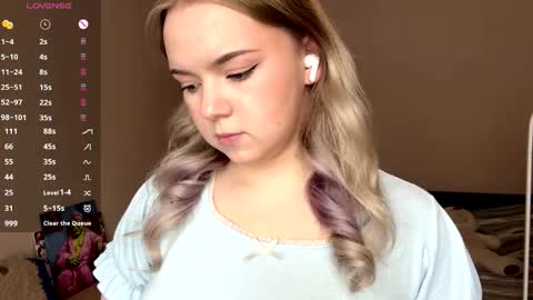 Hello everyone Im Lora Its my first day Were going to have fun together online show from 02-16-26, 07:04