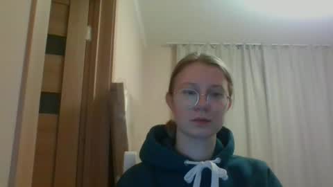 Snapshot of lera_foxx chatting on 12-10-24, 09:11 lera_foxx online show from 12-10-24, 09:11