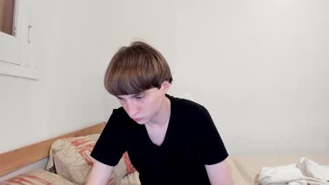 Snapshot of leraimcute chatting on 11-23-25, 01:33 Daniel online show from 11-23-25, 01:33