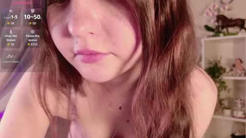 Nicole Moore online show from 04-09-26, 04:01