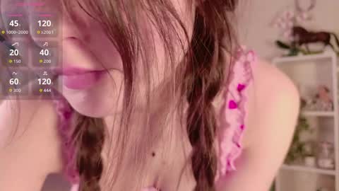 Nicole Moore online show from 04-15-26, 07:58