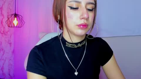 Snapshot of leri_rose_ chatting on 06-27-26, 12:22 online show from 06-27-26, 12:22