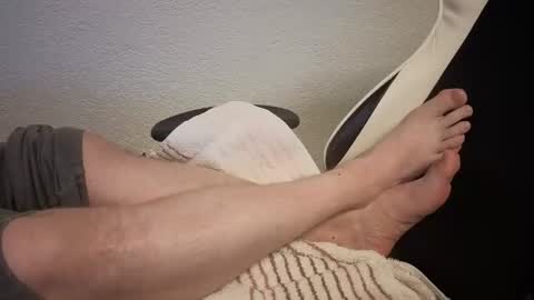 Leroy online show from 12-14-25, 07:40