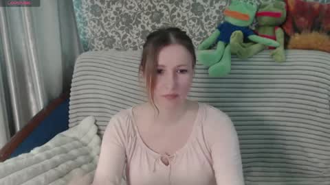 Snapshot of lesanamagic chatting on 05-22-26, 06:42 LesanaMagic online show from 05-22-26, 06:42
