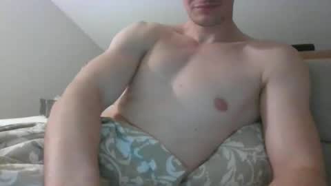 Snapshot of lesbianunicorn1 chatting on 04-12-26, 07:30 lesbianunicorn1 online show from 04-12-26, 07:30