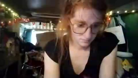Snapshot of lesleygumgrass chatting on 06-15-26, 03:58 LesleyGumGrass- The Boring Trans girl online show from 06-15-26, 03:58