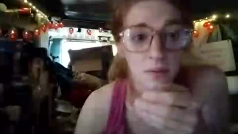 Snapshot of lesleygumgrass chatting on 06-18-26, 04:22 LesleyGumGrass- The Boring Trans girl online show from 06-18-26, 04:22