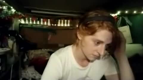 Snapshot of lesleygumgrass chatting on 06-27-26, 05:12 LesleyGumGrass- The Boring Trans girl online show from 06-27-26, 05:12