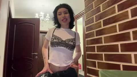 Snapshot of lesleypowderly chatting on 07-23-26, 12:46 lesleypowderly online show from 07-23-26, 12:46