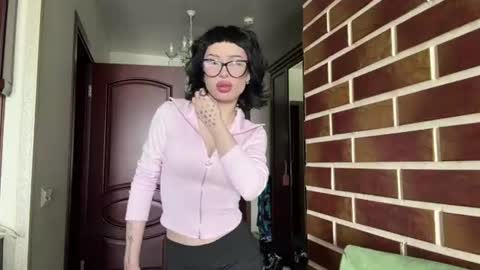 Snapshot of lesleypowderly chatting on 07-24-26, 08:34 lesleypowderly online show from 07-24-26, 08:34