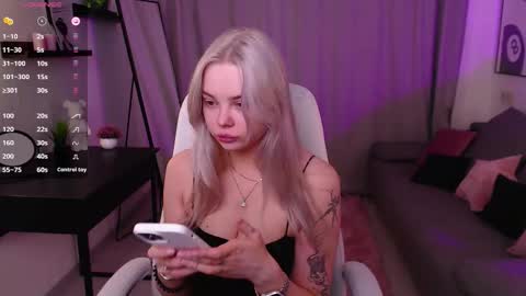 Stacey online show from 02-11-26, 08:19