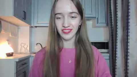 Snapshot of leslie_my_lovee chatting on 10-04-25, 08:51 LESLIE online show from 10-04-25, 08:51