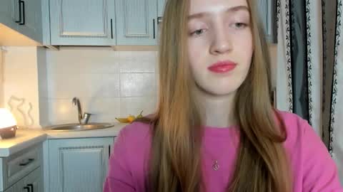 Snapshot of leslie_my_lovee chatting on 11-24-25, 07:46 LESLIE online show from 11-24-25, 07:46