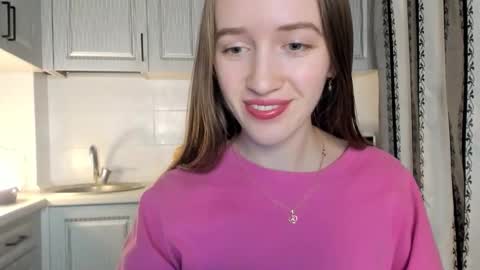 Snapshot of leslie_my_lovee chatting on 12-15-25, 07:29 LESLIE online show from 12-15-25, 07:29