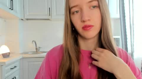  LESLIE   online show from 04-14-26, 10:43