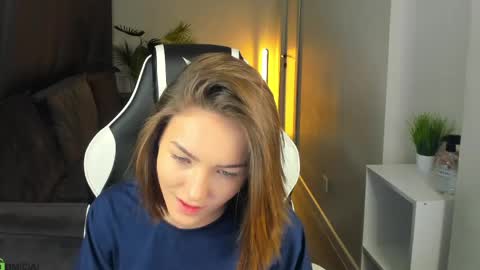Leslie online show from 05-23-26, 01:11