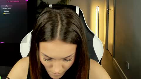 Leslie online show from 06-08-26, 12:58