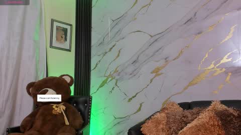 I am here from Monday to Friday from 730 am to 130 pm Colombia time and saturday from 500 am to 1000 am .... Soon Blue page online show from 11-15-25, 01:07