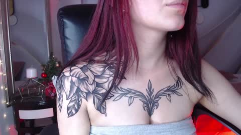 Snapshot of lessboobs_gh chatting on 12-10-24, 03:55 Less online show from 12-10-24, 03:55