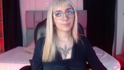 Less  online show from 03-01-25, 02:44