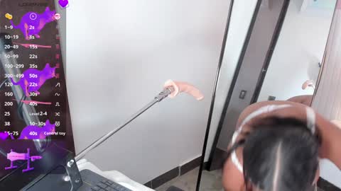 Snapshot of leticia_lynn chatting on 01-25-25, 11:54 LETI 3 online show from 01-25-25, 11:54