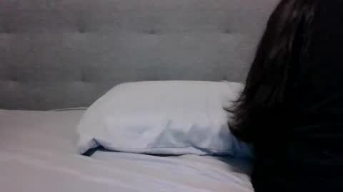 lets_play143 online show from 11-11-25, 12:54