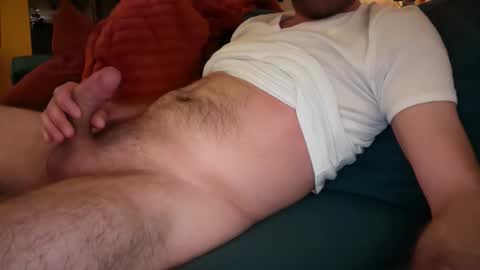 Snapshot of leukurrt chatting on 04-03-26, 06:28 leukurrt online show from 04-03-26, 06:28