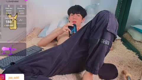 Levi  online show from 03-07-25, 09:17