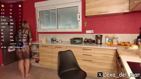 Snapshot of lexa_del_mar chatting on 10-06-25, 06:44 Lexa del mar online show from 10-06-25, 06:44