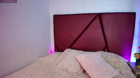 Lexi Howard  online show from 07-04-26, 06:30