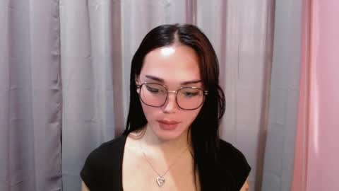 Snapshot of lexibabe_ chatting on 07-10-26, 05:23 lexibabe_ online show from 07-10-26, 05:23