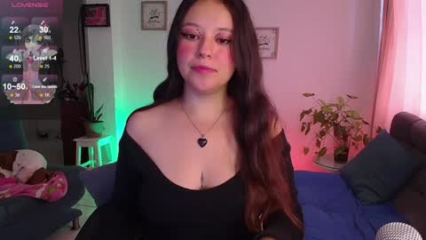 Snapshot of lexie_babe chatting on 01-06-25, 11:40 Lexie Thompson 8pm 0000am -5 online show from 01-06-25, 11:40