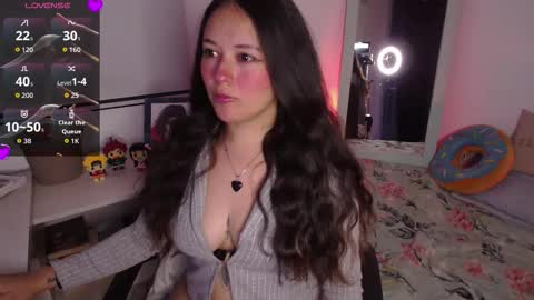 Snapshot of lexie_babe chatting on 11-02-25, 11:18 Lexie Thompson 8pm 0000am -5 online show from 11-02-25, 11:18