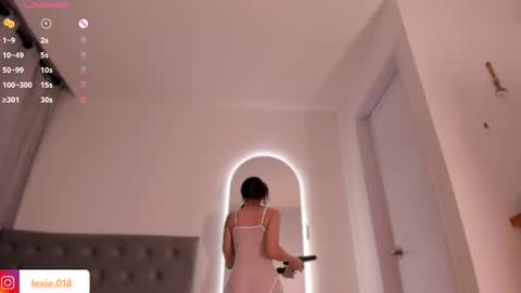 LEXIE online show from 02-10-25, 02:41