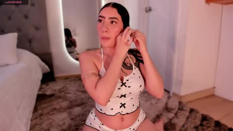 LEXIE online show from 03-31-26, 09:04