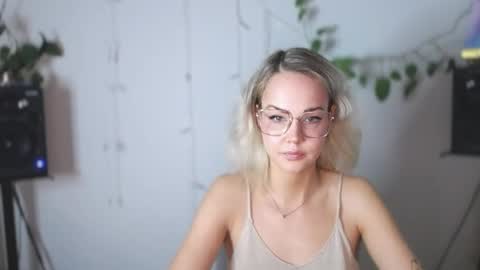 Snapshot of lexie_wild chatting on 12-10-24, 08:30 Lexie online show from 12-10-24, 08:30