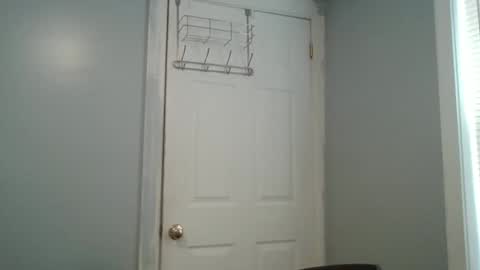 Snapshot of lexiebanks1111 chatting on 11-19-25, 04:29 Cassy online show from 11-19-25, 04:29