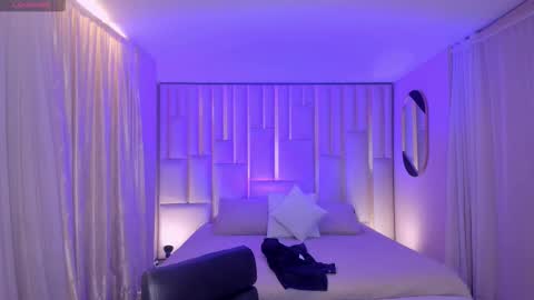 Snapshot of lexiewayne chatting on 10-11-25, 12:58 Lexie online show from 10-11-25, 12:58