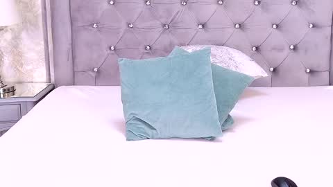 Snapshot of lexiriley chatting on 02-19-25, 10:12 Lexi Riley online show from 02-19-25, 10:12