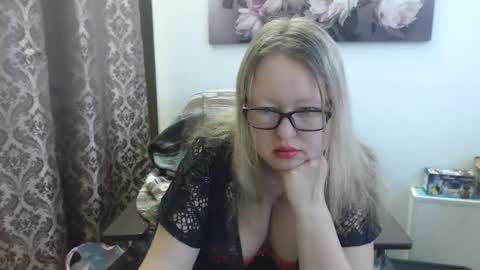 Snapshot of lexisnexiss chatting on 03-22-26, 12:25 Masha and Sasha online show from 03-22-26, 12:25