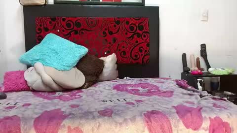 lexistone  online show from 05-27-26, 01:57