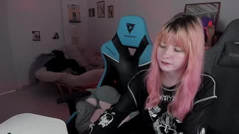 Snapshot of lexiwenford chatting on 02-06-25, 08:39 Lexi Wenford NO NUDE GODDESS online show from 02-06-25, 08:39