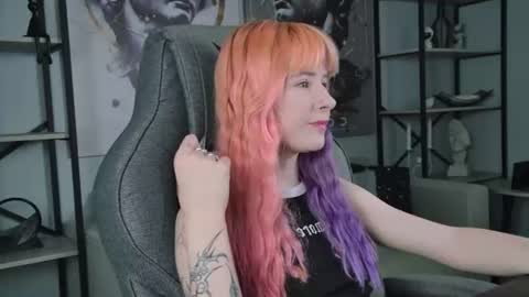 Snapshot of lexiwenford chatting on 07-23-26, 04:10 Lexi Wenford NO NUDE GODDESS online show from 07-23-26, 04:10