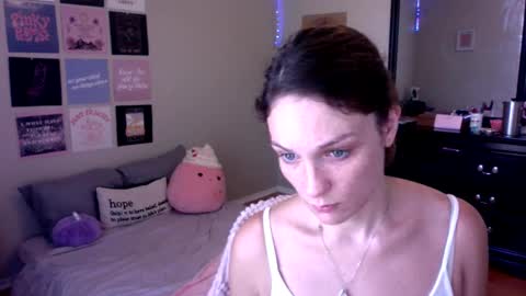 Snapshot of lexwyoex chatting on 09-26-25, 04:11 lexwyoex online show from 09-26-25, 04:11