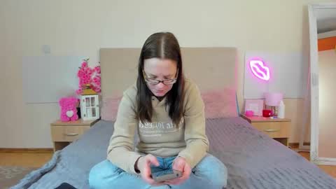lexyfuun online show from 04-07-26, 06:41
