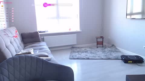 Snapshot of leyaloveee chatting on 02-06-25, 05:25 Your Leya online show from 02-06-25, 05:25