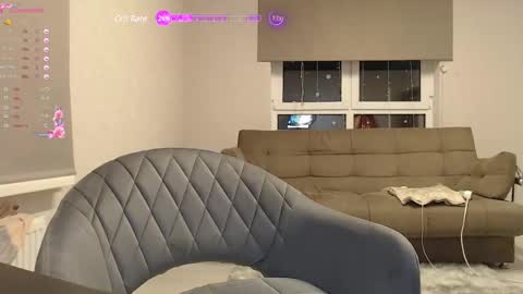 Snapshot of leyaloveee chatting on 03-08-25, 06:16 Your Leya online show from 03-08-25, 06:16