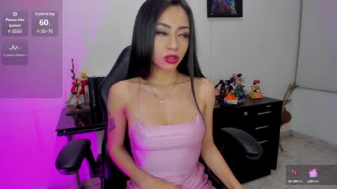 Snapshot of leydystone chatting on 01-08-25, 07:13 Leydy Stone online show from 01-08-25, 07:13